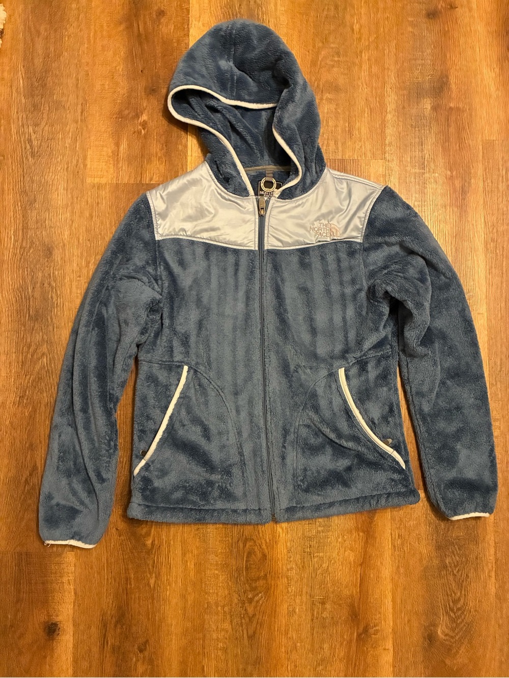 The North Face Women’s Blue Fleece Oso Hooded Jacket